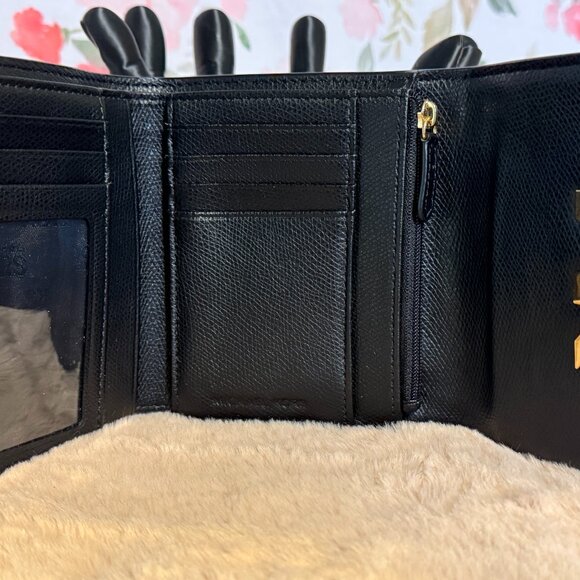 ✨ MICHAEL KORS Black Saffiano Leather Trifold Wallet ✨ - Picture 2 of 5